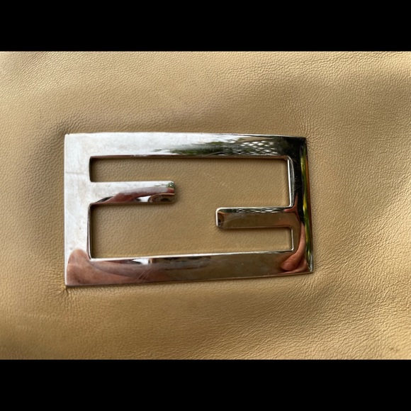 VINTAGE FENDI PURSE - Picture 3 of 7